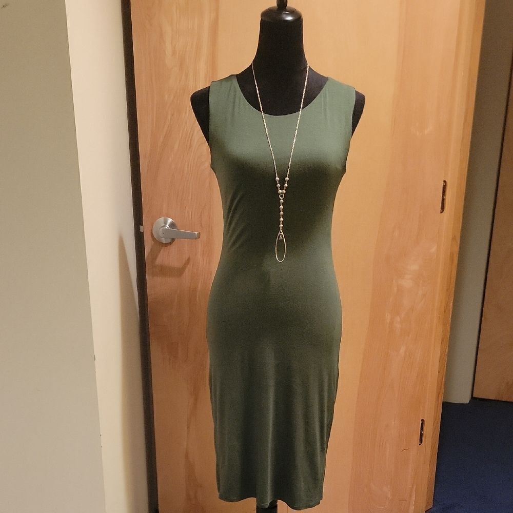 Velvet Torch Olive Midi Tank Dress With New Chicos Necklace Sz L